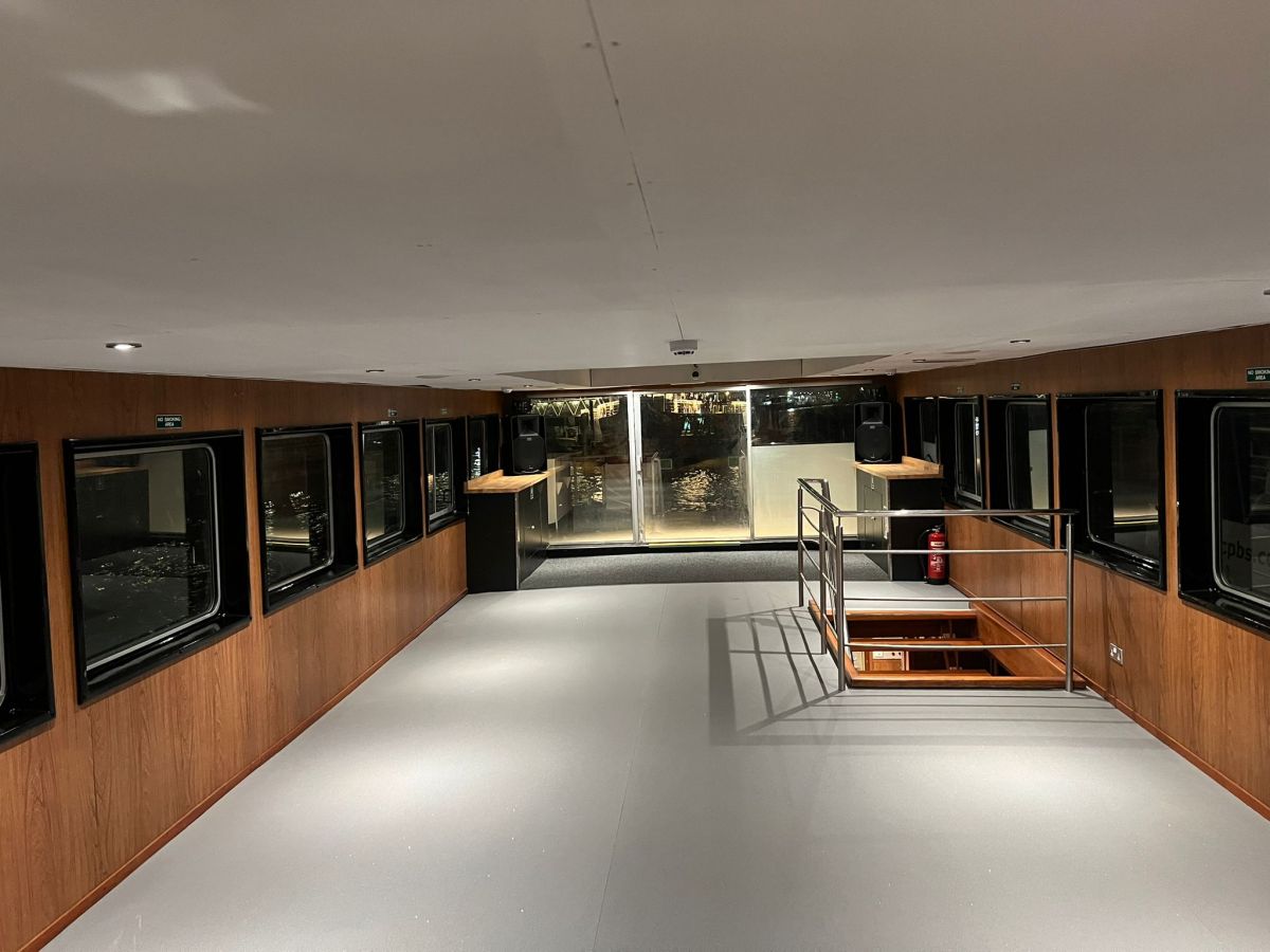 Thames Princess Dancefloor Back Deck
